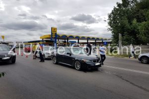 Imagini de la eveniment. Accident rutier pe bulevardul Aurel Vlaicu din Constanta. O persoana a fost ranita   