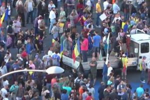 Cod rosu de OUG“. Un nou protest in Piata Victoriei din Bucuresti (video)