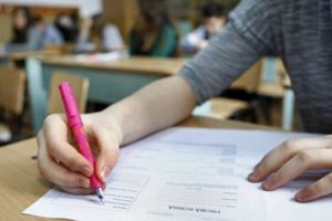 Bacalaureat 2018. Luni încep probele scrise, cu testul la Limba şi literatura română