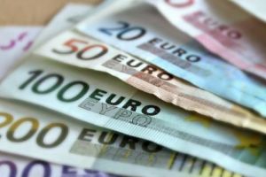 Guvernul se împrumută la BERD pentru construcţia a două penitenciare în România