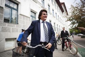 Primarul Robu cere ajutorul biciclistilor, pe Facebook
