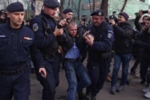Scandal URIAȘ în mişcarea #REZIST - Sandu Matei sare la gâtul lui Mălin Bot: 'Ne-ai trădat pentru imagine şi bani'
