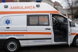 Salvatori puşi pe drumuri de un apel fals