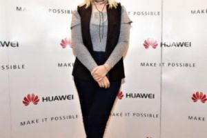 O ÎNDRĂGITĂ CÂNTĂREAȚĂ din România A DAT TOTUL PE FAȚĂ! Momentele DRAMATICE prin care trece: „Sunt tripolară”