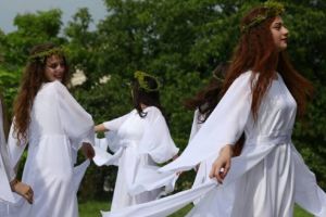 Sărbătoarea Sânzienelor la Muzeul Etnografic „Anton Badea”