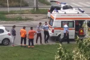 Biciclist la spital dupa ce a schimbat directia de mers fara sa se asigure, la Timisoara