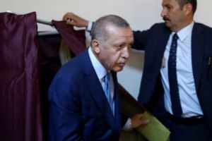 Adversarul lui ERDOGAN s-a PREDAT luni dimineaţă
