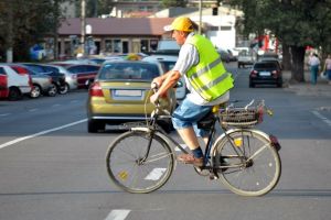 Atenţie la bicicliştii din trafic. Unii sunt beţi!