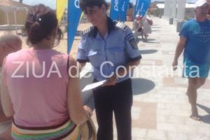 Politistii constanteni ii invata pe turisti cum sa aiba o vacanta linistita pe litoral