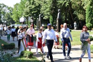 Codrin Stefanescu, alaturi de politicienii prahoveni, la comemorarea lui C. Stere