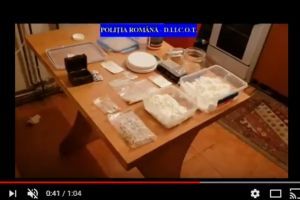 Perchezitii BCCO Ploiesti la traficanti de droguri de mare risc. Uluitor ce au gasit politistii in domiciliul acestora