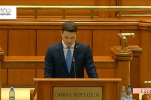 Robert Sighiartău: Cine îi respectă pe români votează moţiunea (VIDEO)