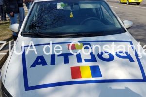 Femeie ranita dupa ce a cazut dintr-un autocar in timpul mersului