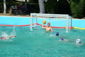 Crişul Oradea a dominat cu autoritate primul turneu final al Cupei Federaţiei la polo pentru copii