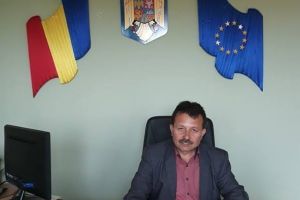 Primarul din Păuleşti, Zenoviu Bontea, a fost demis din funcţie. Declarat incompatibil