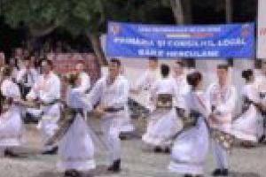 Staţiunea Băile Herculane se pregăteşte de dans pe ritmuri folclorice internaţionale!