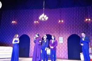 O comedie cu hohote de râs garantate, minunatul cadou oferit de Teatrul 