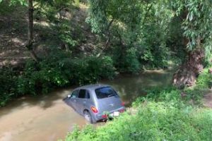 Parcarea anului la Cluj: ”Să îşi mute maşina. Deranjează raţele” - FOTO