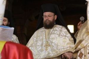 (GALERIE FOTO) Noul Arhiereu Timotei Bel: “Nu voi incerca sa scriu alta istorie decat cea scrisa de mosii si stramosii nostri”