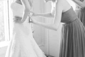 Cum să fii în centrul atenţiei la nunta celei mai bune prietene