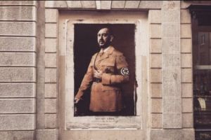 Salvini a apărut ÎMBRĂCAT în hainele nazistului Adolf Hitler