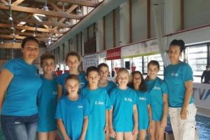 Sezonul înotătorilor, fără vacanţă