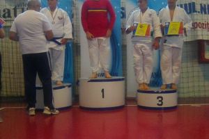 Un elev al Școlii Gimnaziale ”Ion Agârbiceanu” din Alba Iulia, premiant la învăţătură, a devenit campion naţional la judo