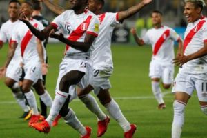 Peru părăseşte Mondialul cu fruntea sus, după 2-0 cu Australia
