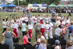 Petrecere specială de Sânziene, la Ziua comunei Petrăchioaia