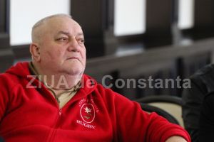 Fostul consilier Vasile Chirondojan isi intregeste proprietatea din statiunea Mamaia. Consilierii locali trebuie sa aprobe vanzarea unui teren 