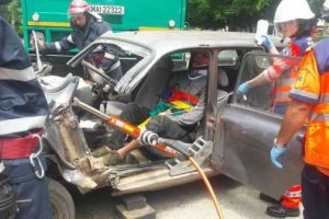 Exerciţiu de simulare a intervenţiei pompierilor după un cutremur