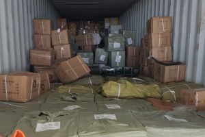 Zeci de mii de bunuri nedeclarate, confiscate in Portul Constanta Sud Agigea (galerie foto) 