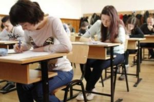 Bacalaureatul la Matematică şi Istorie, azi de la ora 9