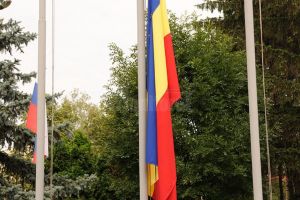 Ziua Drapelului Naţional, sărbătorită în Piaţa Tricolorului din Suceava