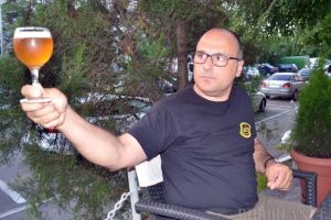 Bere de plăcere: Un universitar din Oradea produce o 