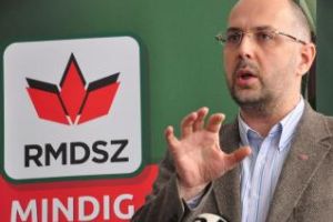 PSD şi UDMR au bătut palma pentru introducerea limbii maghiare în administraţiile locale