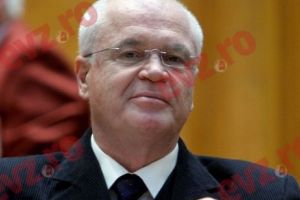 Eugen Nicolicea SUPĂRAT pe jurnaliştii din Parlament: „Staţi tolăniţi ca la autogară”