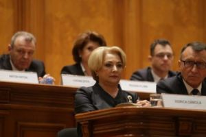 Moţiunea de cenzură A CĂZUT! Dăncilă rămâne în funcţia de PREMIER