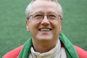 Răzvan-ALDEistul-minune cotcodăceşte sub pătură