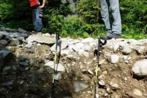 Drumul spre Râuşor a fost refăcut. Celelalte se repară mai greu