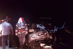 ACCIDENT CUMPLIT. Microbuz LOVIT în plin. ISU, Plan Roşu de intervenţie