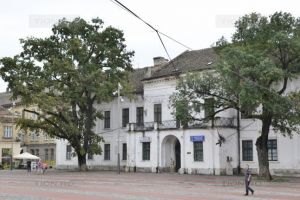 CJT vrea Garnizoana de la MApN. Dobra: Anul 2021 sa ne prinda cu un Muzeu al Revolutiei in functiune