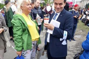 Angajatorii lui Ludovic Orban i-au deschis punct de lucru în Capitală. De 25 de metri pătraţi