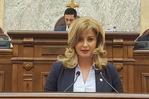 Senatoarea Roxana Paţurcă – DECLARAȚIE POLITICĂ – PRIMA EMISIUNE DE TITLURI DE STAT ÎN CADRUL  PROGRAMULUI TEZAUR – EDIȚIA CENTENAR
