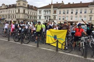 „Pedalăm pentru România” a ajuns la Arad! Sute de biciclişti au traversat oraşul nostru
