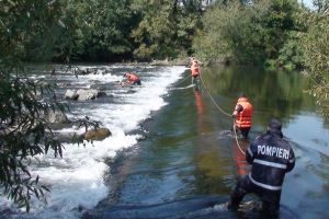 Tragedie pe Crişul Negru: Un bărbat a fost găsit mort în zona localităţii Poiana