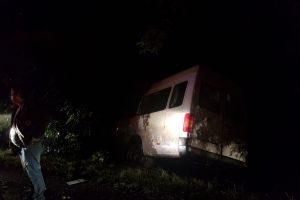 Accidentul de la Ciuperceni, provocat de o şoferiţă beată. De fapt, au fost trei răniţi
