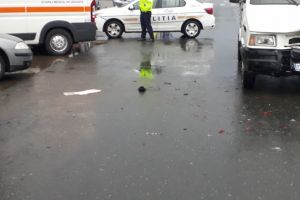 ULTIMĂ ORĂ: Trei răniţi în urma unui accident produs la Dedeman