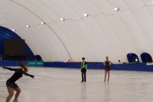 Patinoar mobil pentru elevii din Mureş