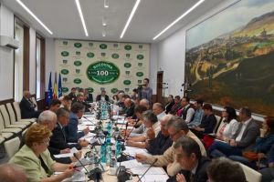 Consiliul Judeţean Suceava va contribui cu 65.000 de euro la reabilitarea maternităţii din Soroca